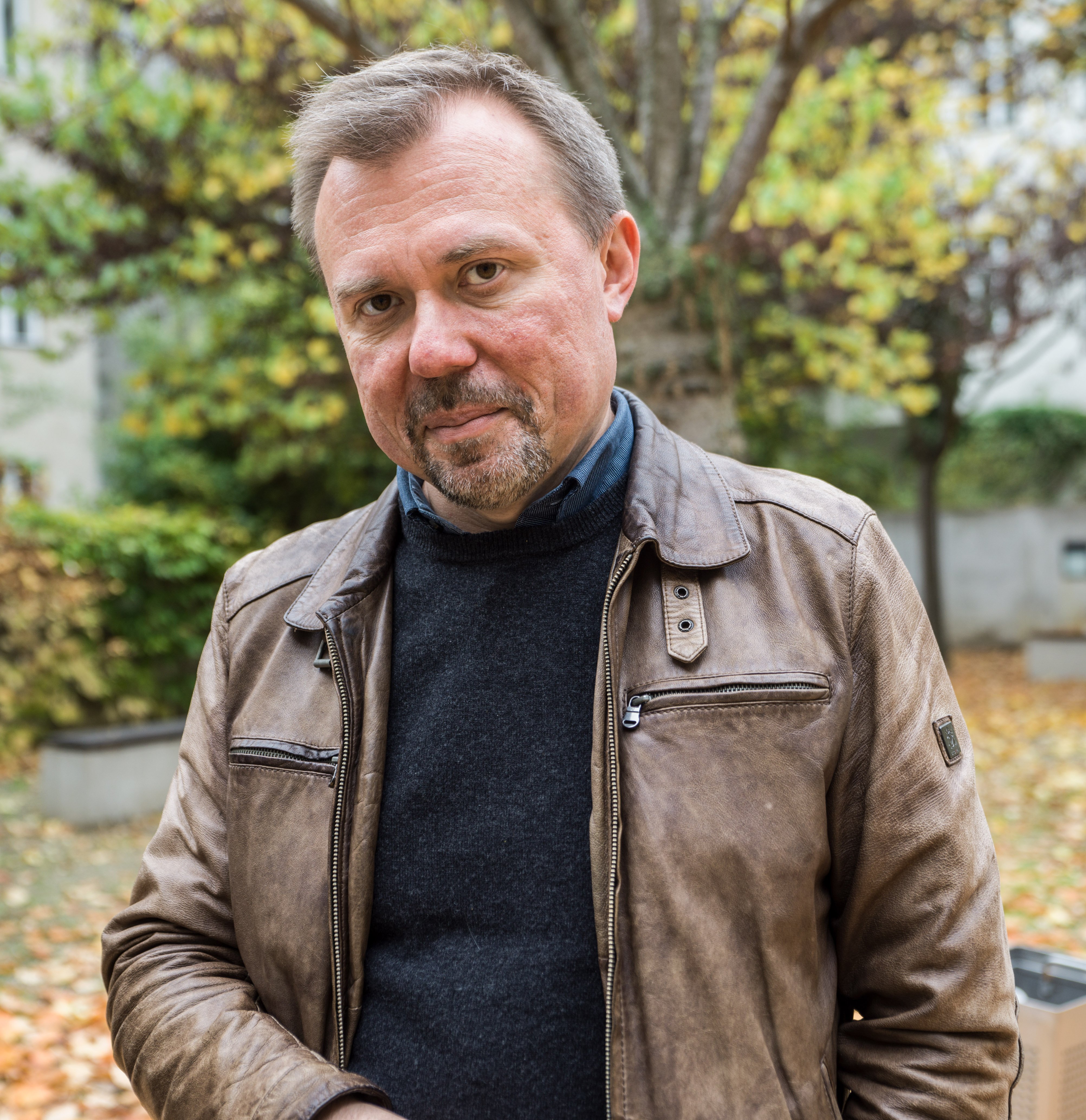 Dr. Andrij Portnov